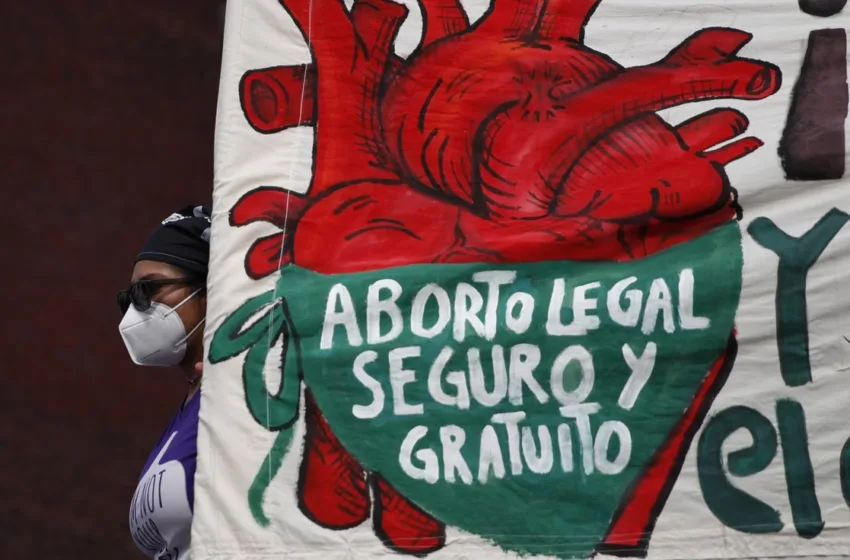  Despenalizan el aborto en México